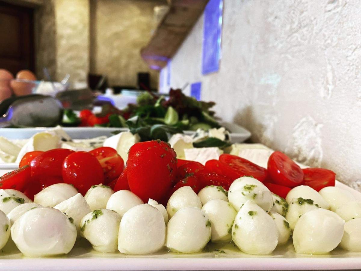 Floros Simfonija Hotel Sventoji Ngoại thất bức ảnh