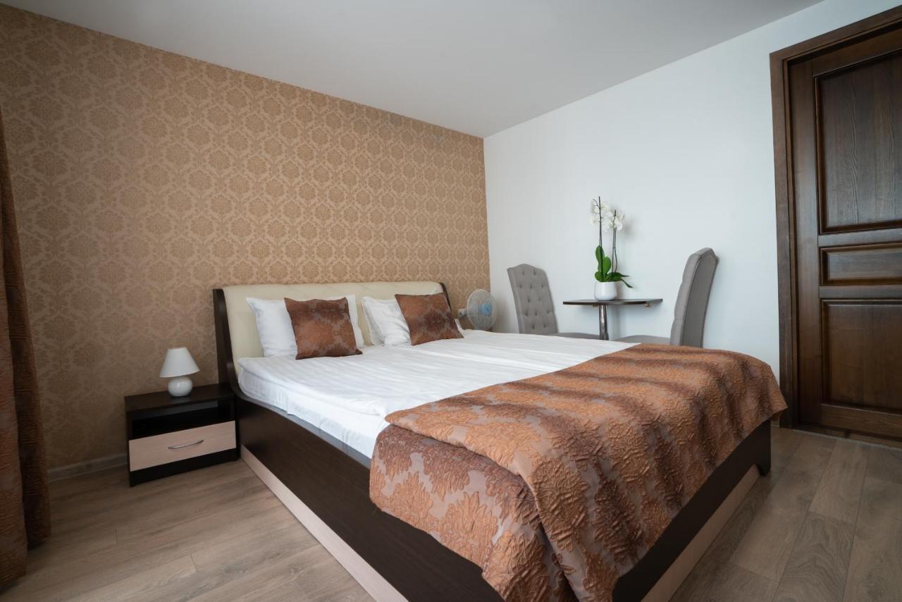 Floros Simfonija Hotel Sventoji Ngoại thất bức ảnh