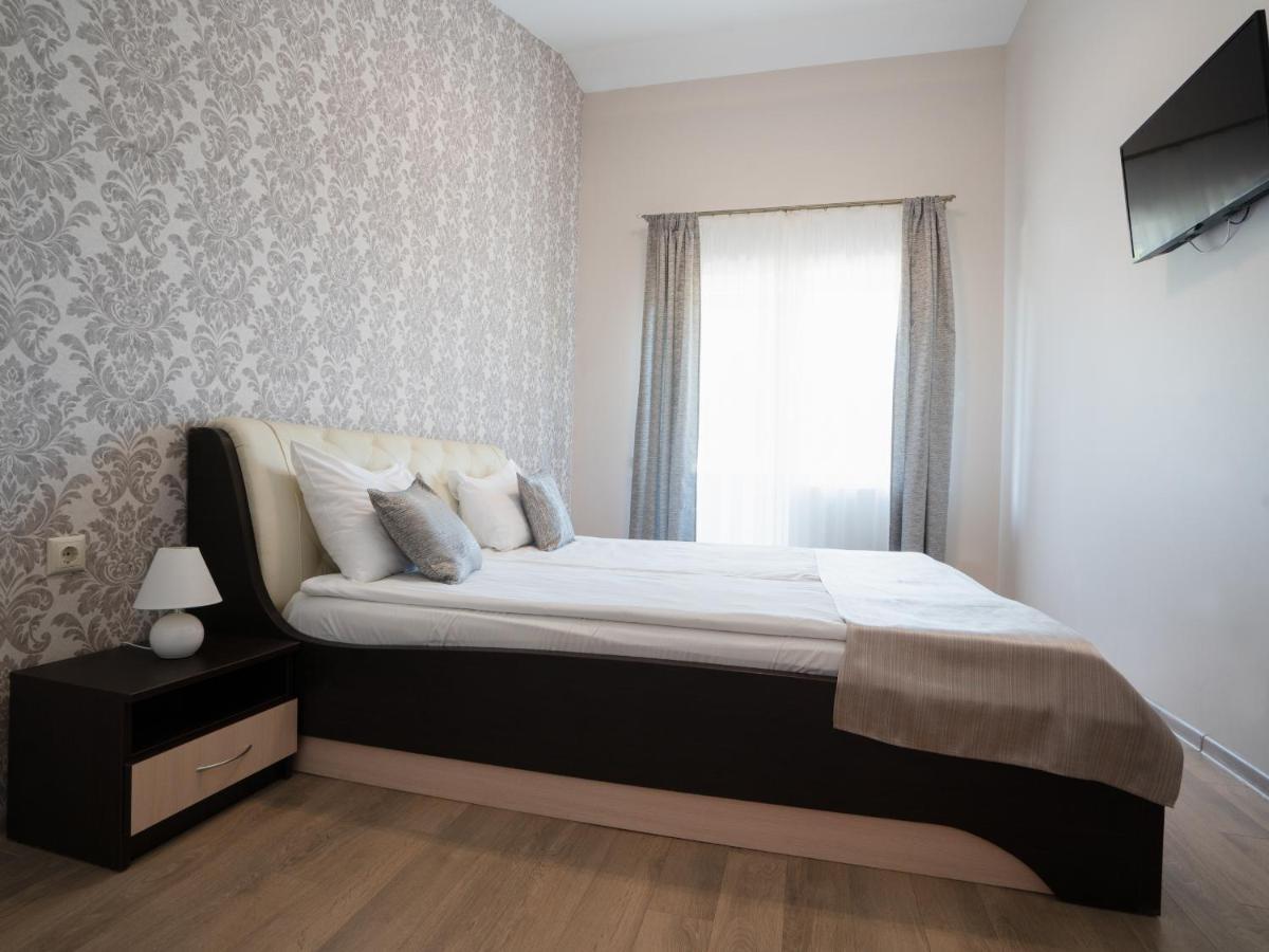 Floros Simfonija Hotel Sventoji Ngoại thất bức ảnh