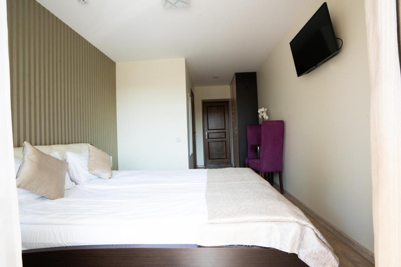 Floros Simfonija Hotel Sventoji Ngoại thất bức ảnh