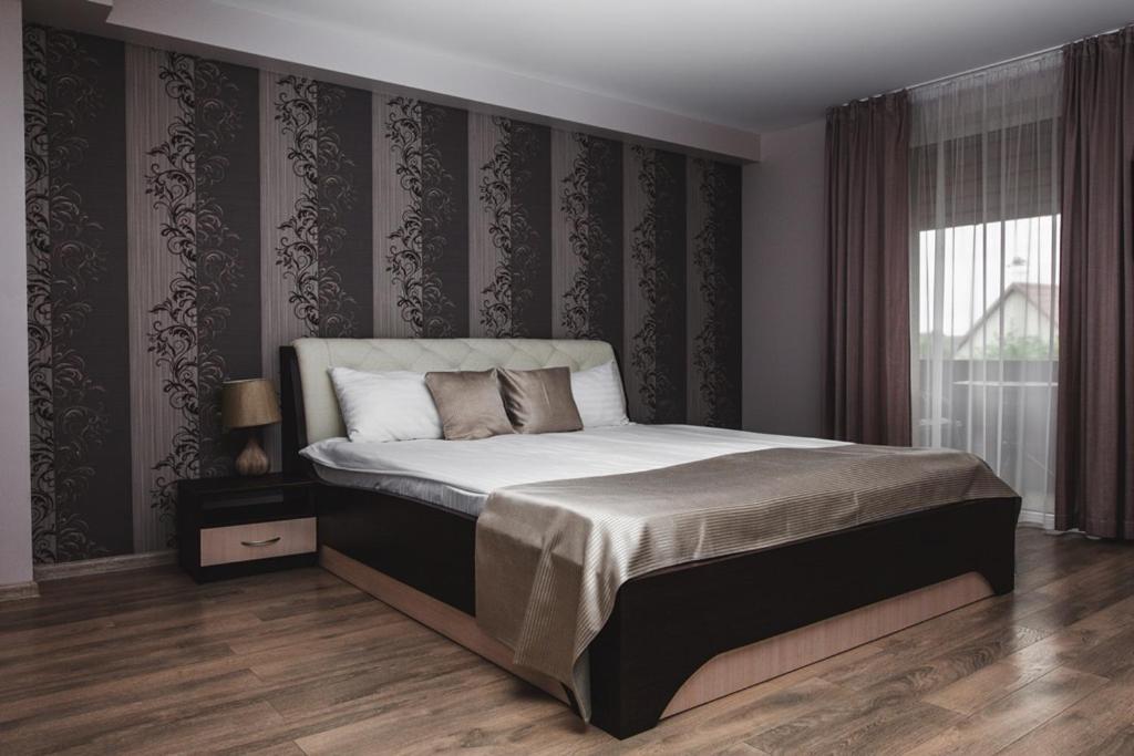 Floros Simfonija Hotel Sventoji Ngoại thất bức ảnh